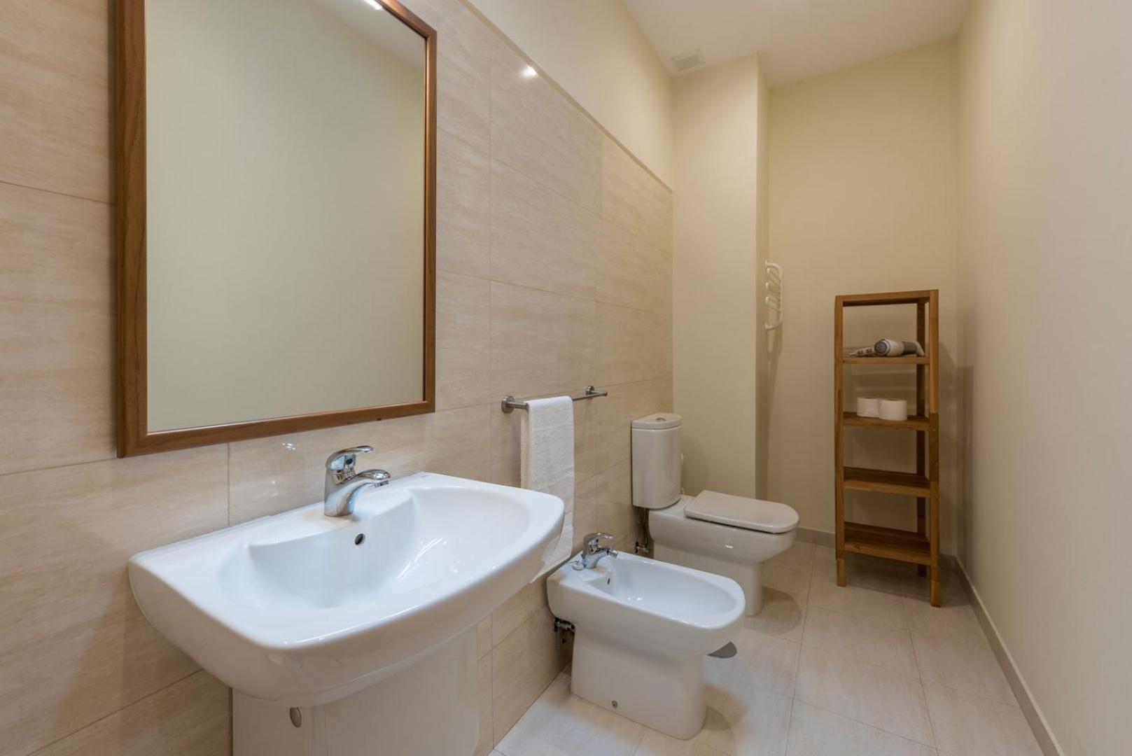 Guestready - Warm Cocoa Retreat In Cedofeita Apartment Porto Ngoại thất bức ảnh